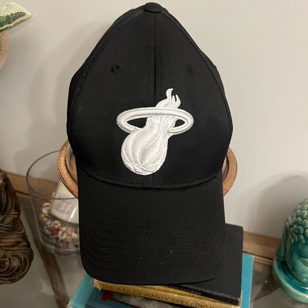 ADIDAS fitted Miami Heat NBA hat.
